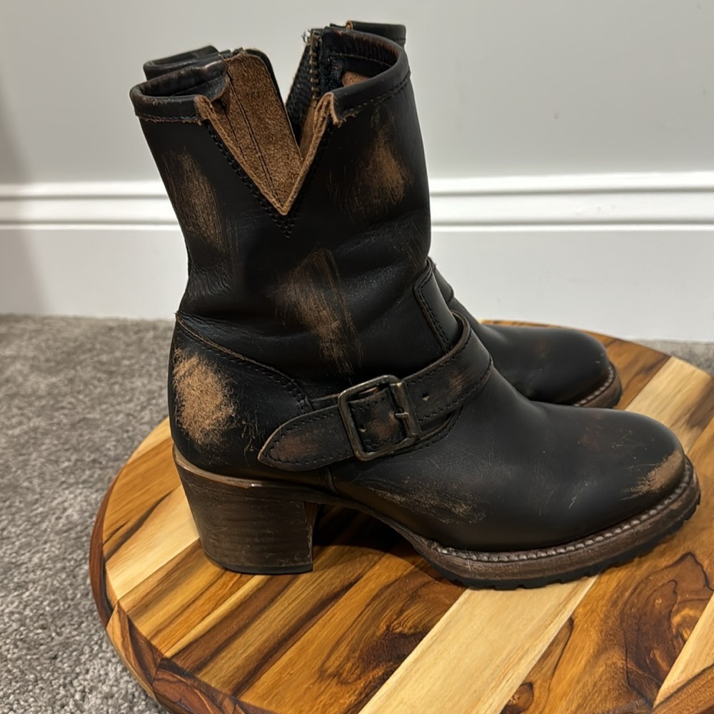 FREEBIRD CARLITO SIZE 6 BOOTS